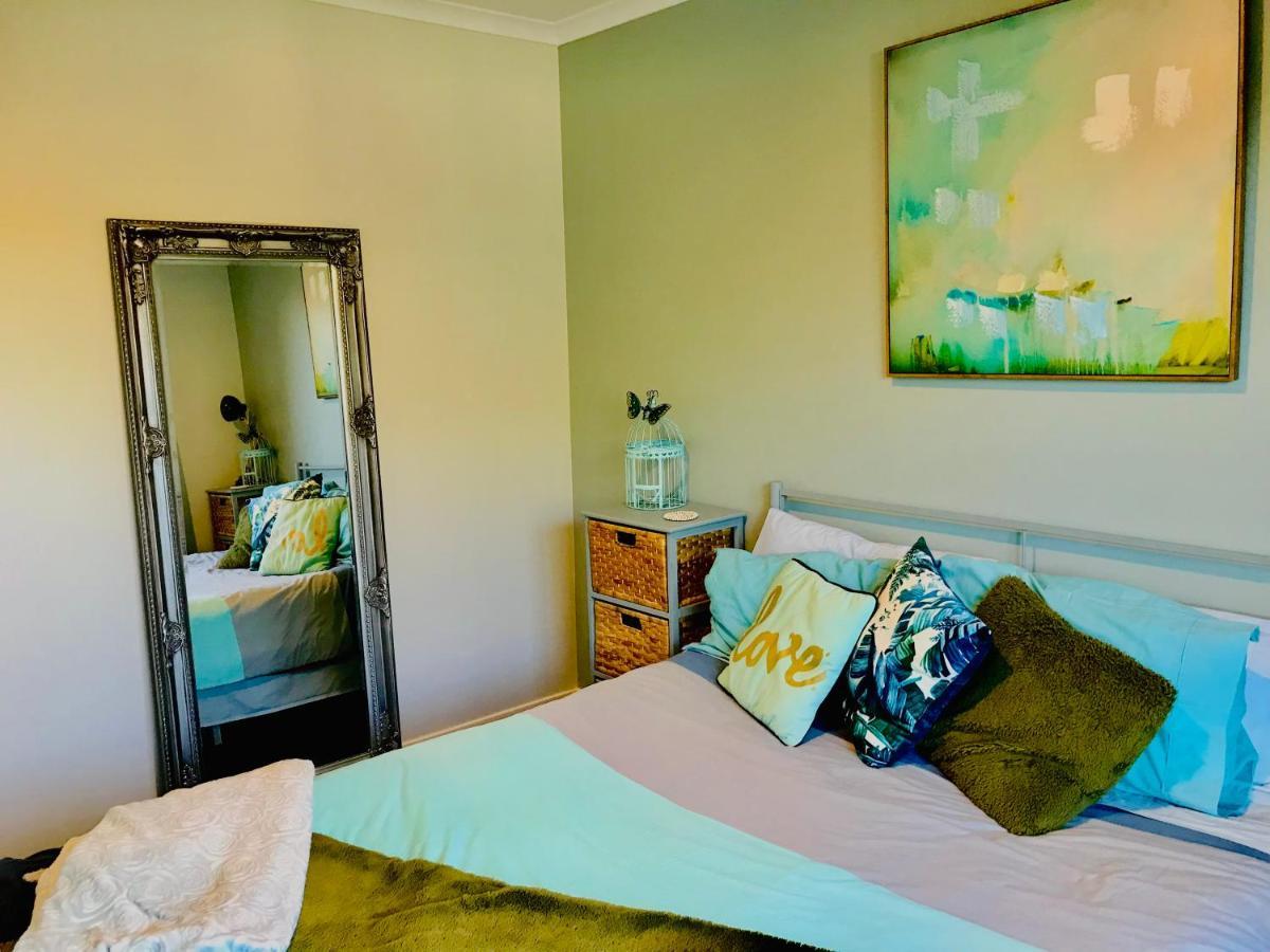 A Little Bit Beachy Modern Guest Room And Private Toilet Christchurch Eksteriør bilde