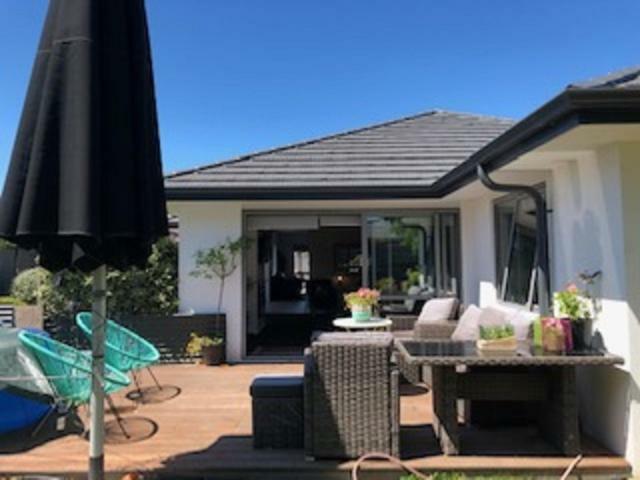 A Little Bit Beachy Modern Guest Room And Private Toilet Christchurch Eksteriør bilde